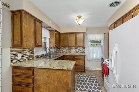 7455 Walnut Ave, Jenison, MI 49428 photo 7