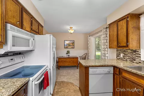 7455 Walnut Ave, Jenison, MI 49428 photo 8