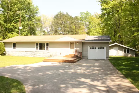 1858 S Mill Iron Rd, Muskegon, MI 49442