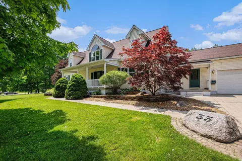33 Cambridge Ct, Chelsea, MI 48118