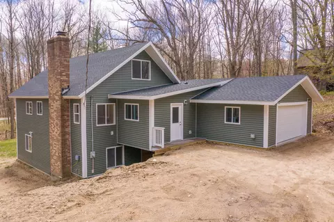 12125 Belle Isle Dr, Stanwood, MI 49346