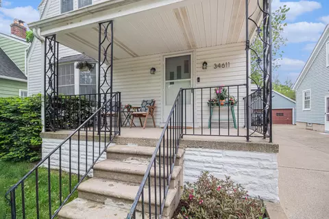 34611 Chestnut St, Wayne, MI 48184 photo 4