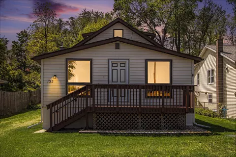 135 W Hickory Rd, Battle Creek, MI 49017