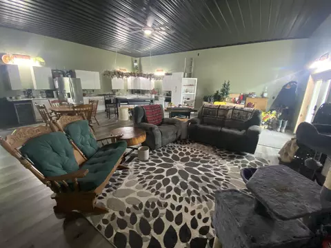 378 E Bell St, Camden, MI 49232 photo 9