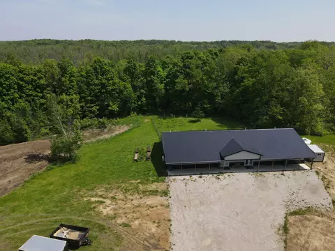 378 E Bell St, Camden, MI 49232 photo 2