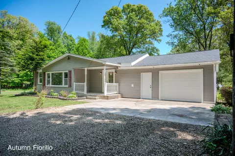 5729 Marsh Rd, Shelbyville, MI 49344