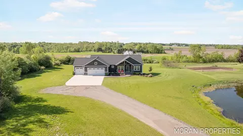 6348 Warner St, Allendale, MI 49401