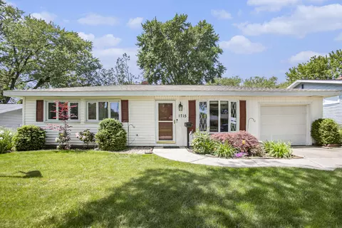 1715 Herrick Ave NE, Grand Rapids, MI 49505