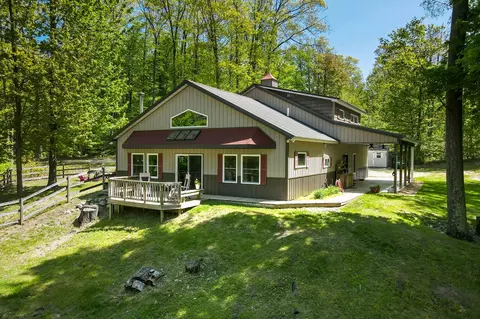 9865 Martin Rd, Honor, MI 49640
