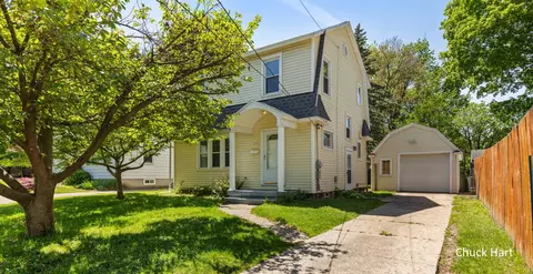 1239 Lewison Ave NE, Grand Rapids, MI 49505