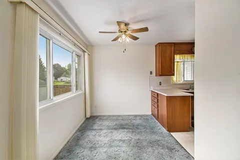 321 Bradley Dr, Jackson, MI 49201 photo 4