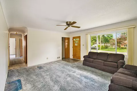 321 Bradley Dr, Jackson, MI 49201 photo 5