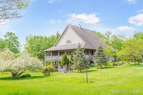1804 Fawnbrooke Run, Allegan, MI 49010