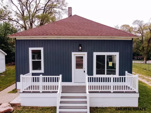 1371 7th St, Muskegon, MI 49441
