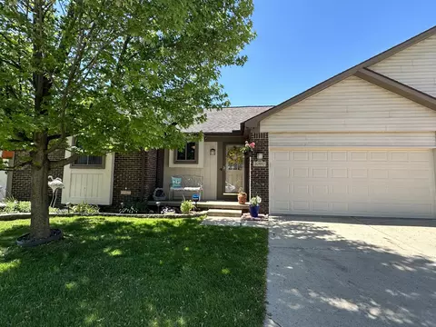 20557 Longwood Dr, Clinton Twp, MI 48038