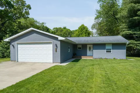 750 Best St, Vicksburg, MI 49097