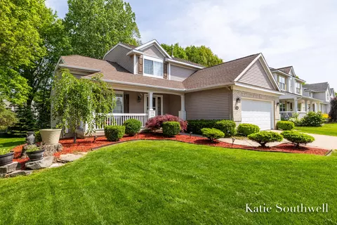 3643 Falling Leaf Dr SE, Grand Rapids, MI 49512