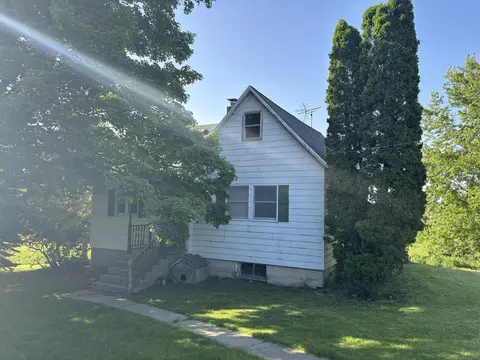 54642 County Rd #376, Bangor, MI 49013