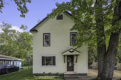 2404 Hazel Ave, Kalamazoo, MI 49008