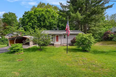 208 Thomas St, Allegan, MI 49010