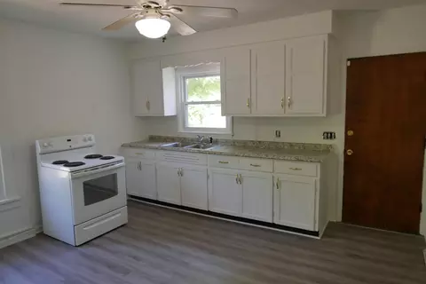 6749 E Ml Ave, Kalamazoo, MI 49048 photo 2