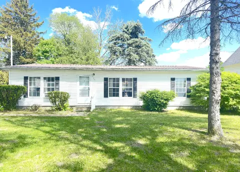 910 Olaf St, Big Rapids, MI 49307