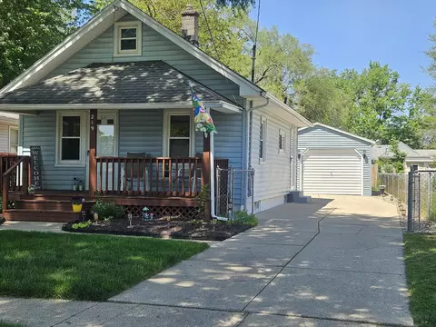 219 Abbie St SE, Grand Rapids, MI 49548