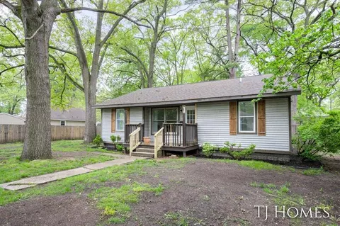 3371 9th St, Muskegon Heights, MI 49444