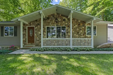 19787 Hoffman St, Cassopolis, MI 49031 photo 3