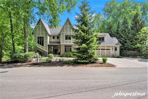 2857 Pioneer Club Rd SE, East Grand Rapids, MI 49506