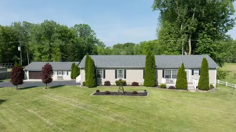 25280 Sumpter Rd, Belleville, MI 48111