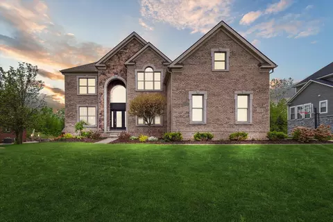 4138 Timber Ridge Dr, Ann Arbor, MI 48108