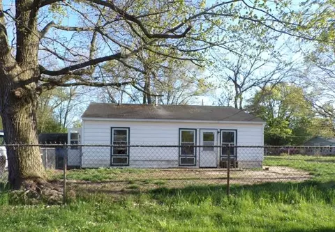 155 Kirkwood Ave, Springfield, MI 49037