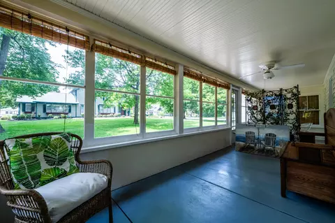 413 W Front St, Buchanan, MI 49107 photo 8