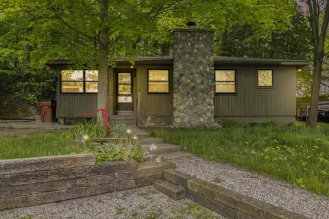 8670 Beachler Rd NE, Greenville, MI 48838