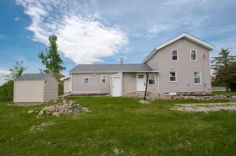 9871 Squawfield Rd, Pittsford, MI 49271