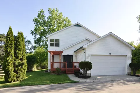 2015 Chalmers Dr, Ann Arbor, MI 48104