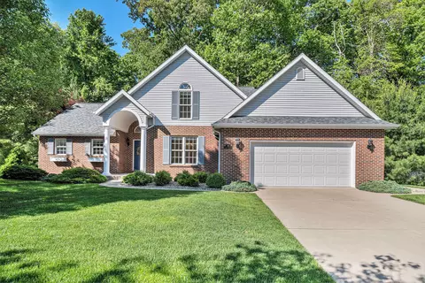 391 Arbor Rdg, Benton Harbor, MI 49022