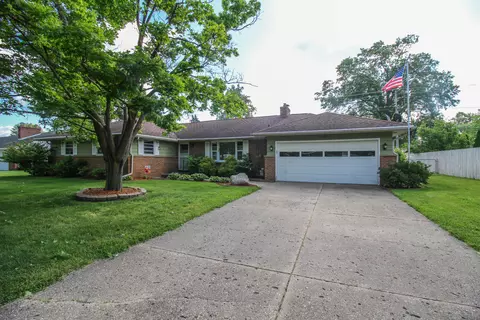 1007 Walnut St, Three Rivers, MI 49093 photo 2