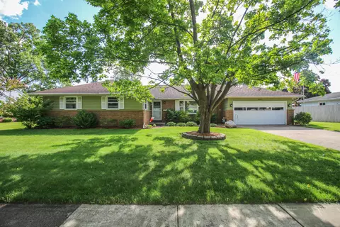 1007 Walnut St, Three Rivers, MI 49093
