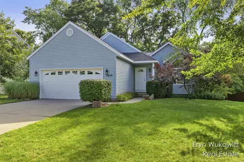 1654 Salisbury SE, Lowell, MI 49331