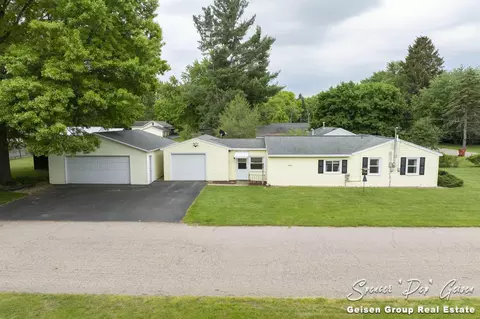 522 Mckinley St, Belding, MI 48809