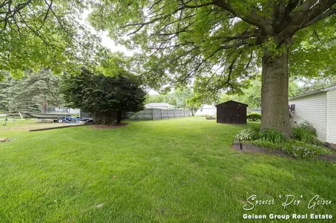522 Mckinley St, Belding, MI 48809 photo 32