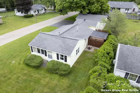 522 Mckinley St, Belding, MI 48809 photo 6