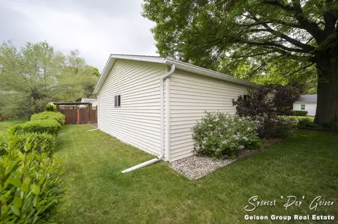 522 Mckinley St, Belding, MI 48809 photo 39