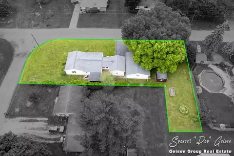 522 Mckinley St, Belding, MI 48809 photo 7