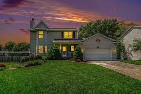 7298 Jamaica Ln, Portage, MI 49002