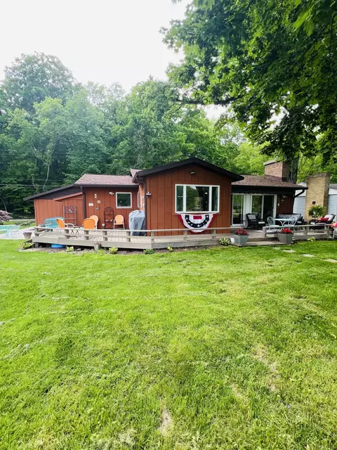 7610 Main St, Newaygo, MI 49337