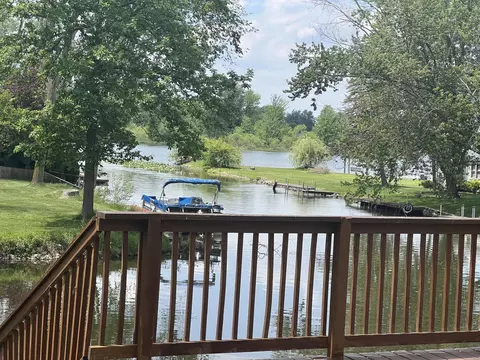 296 Will James Dr, Bronson, MI 49028 photo 2