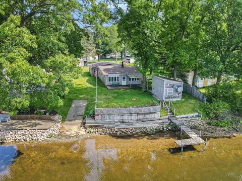 23569 River Run Pt, Mendon, MI 49072 photo 2